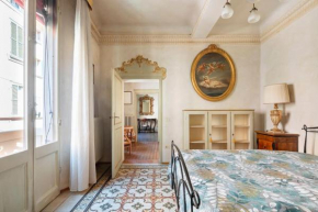 Central Elegant Apartment - Liberty House